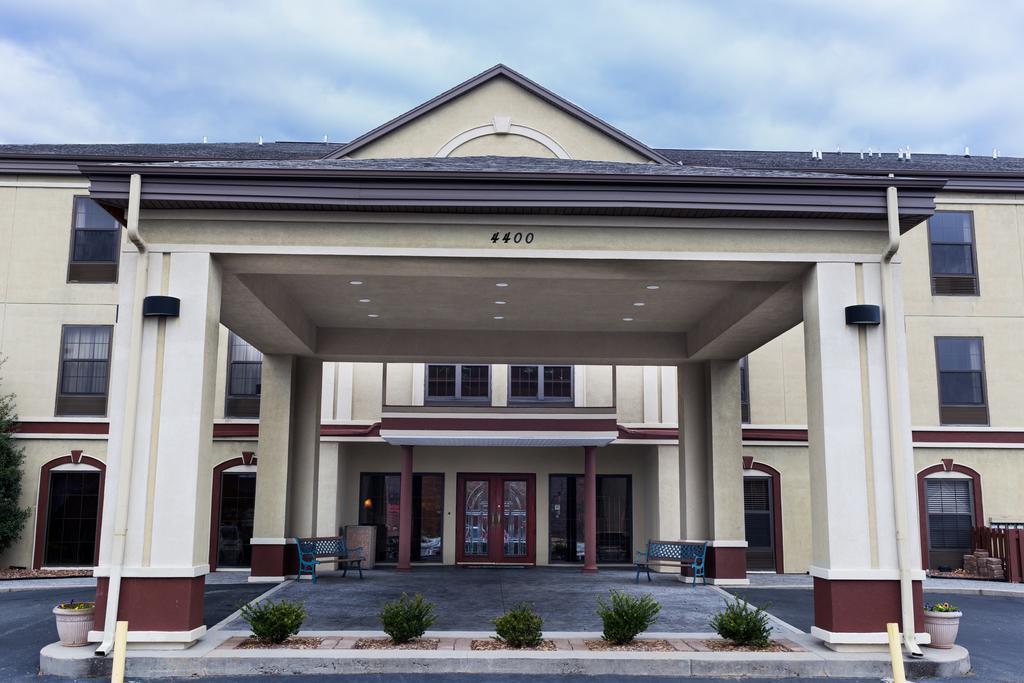 Super 8 By Wyndham High Point/Greensboro Экстерьер фото